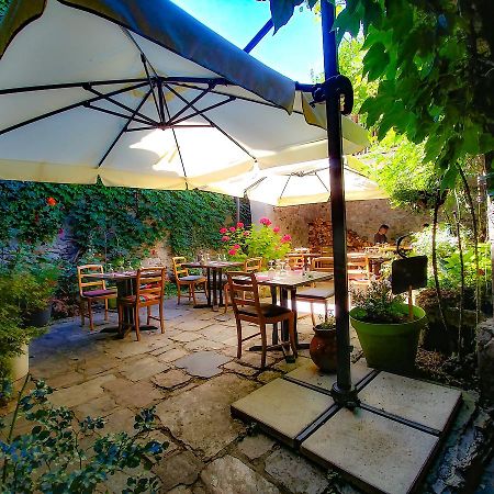 Hotel Les Tables De La Fontaine Florac Exteriér fotografie